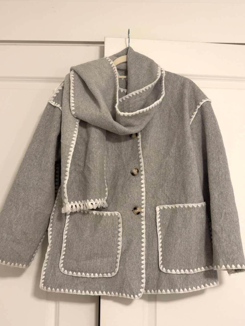 VINTAGE WOOL BLEND OVERSIZED BUTTON UP JACKET WITH SCARF SIZE S